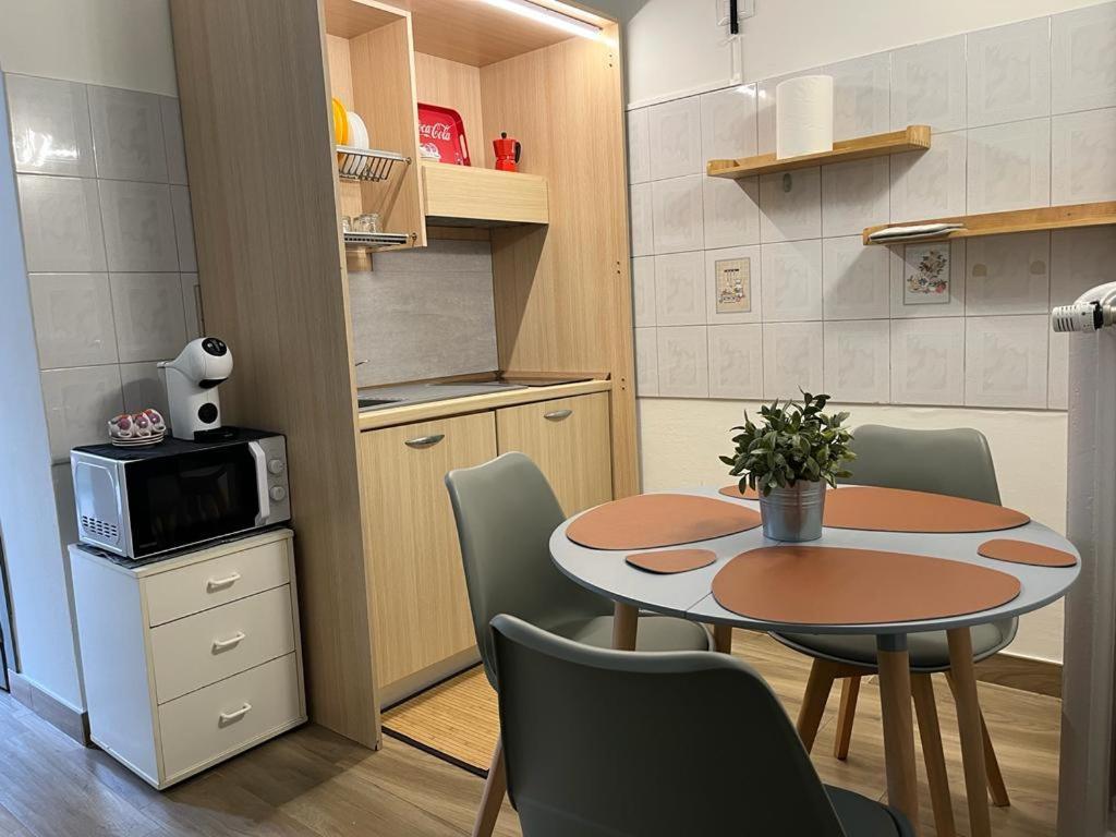 Bilocale Zona Citta' Studi Apartman Milánó Kültér fotó